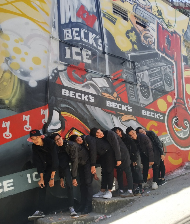 Không chỉ thu hút các nghệ sĩ, bức tường Beck’s Ice còn ghi điểm với các bạn trẻ và cả cộng đồng du lịch.
