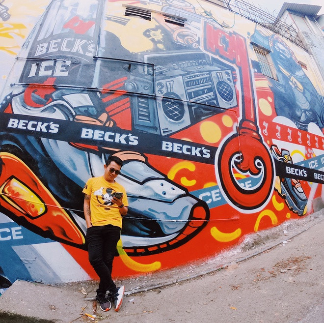 Bức tường sống ảo mới trên được các nghệ sĩ indie trẻ lăng xê nhiệt tình vì những họa tiết “cool ngầu”, giúp họ thỏa sức thể hiện cá tính của bản thân.