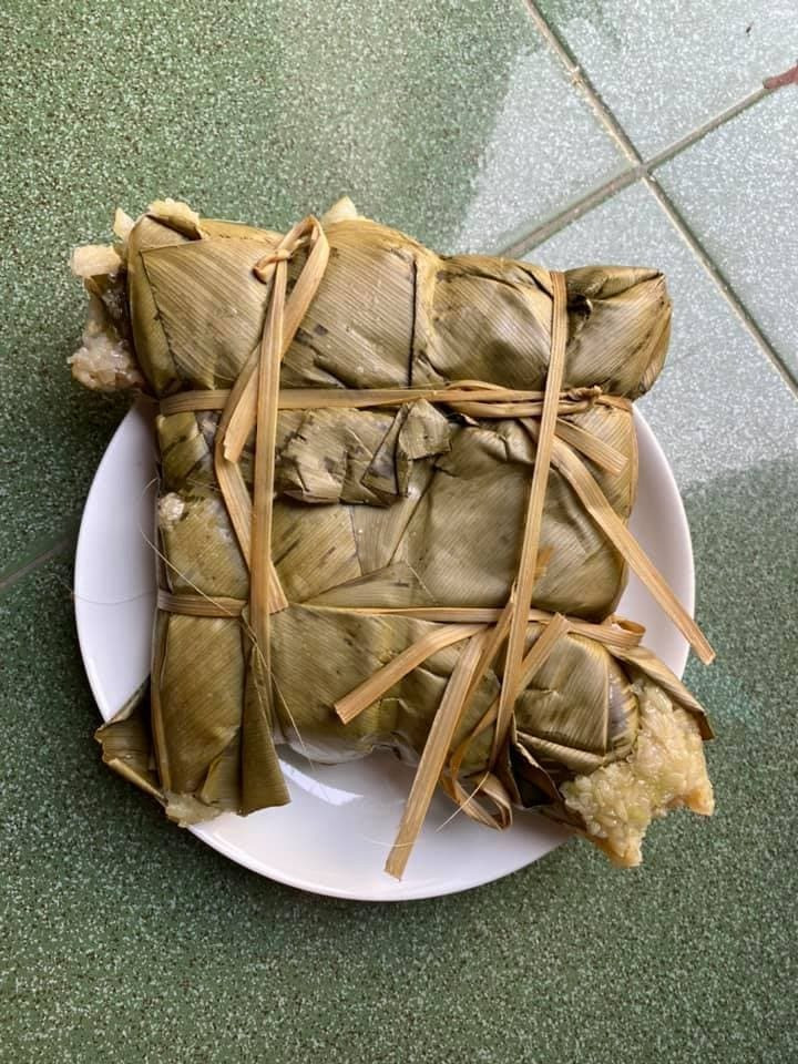 Đã chuẩn là vuông vức nhưng khi luộc nhân lại lòi ra ngoài.