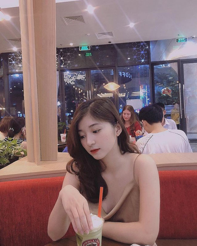 Hình ảnh đời thường xinh đẹp của Thu Hoài