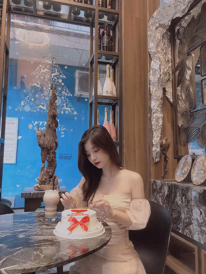 Thu Hoài yêu thích ngành luật từ khi xem những bộ phim Hàn Quốc về ngành luật sư, toà án