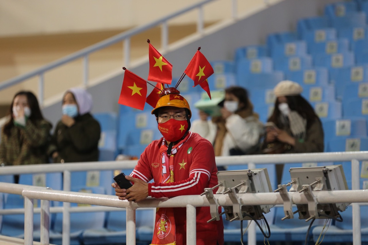 Ha dep Trung Quoc, doi tuyen Viet Nam li xi lon cho NHM-Hinh-13