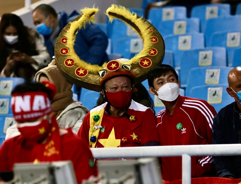 Ha dep Trung Quoc, doi tuyen Viet Nam li xi lon cho NHM-Hinh-16