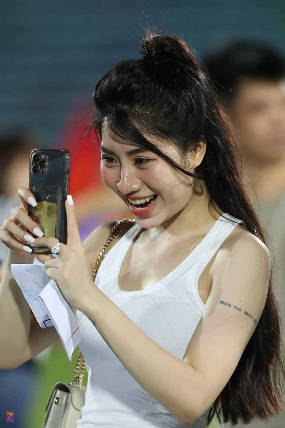 Em gái Văn Toàn tốt nghiệp ngành dược và hiện kinh doanh online. Ảnh: Zing