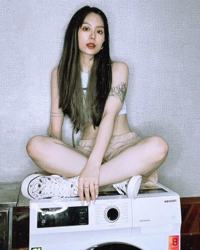 Trong ngần ấy thời gian, Mai Âm Nhạc đã thay đổi ít nhiều, xinh xắn hơn và sắc nét hơn.