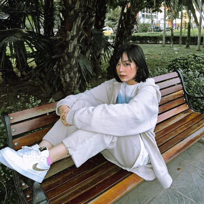 Dù tự nhận chưa có thành tích gì trước mắt trong âm nhạc nhưng hiện tượng mạng Mai Âm Nhạc tự tin rằng mình đã mang lại nhiều tiếng cười cho mọi người.