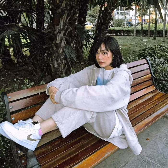 Dù tự nhận chưa có thành tích gì trước mắt trong âm nhạc nhưng hiện tượng mạng Mai Âm Nhạc tự tin rằng mình đã mang lại nhiều tiếng cười cho mọi người.