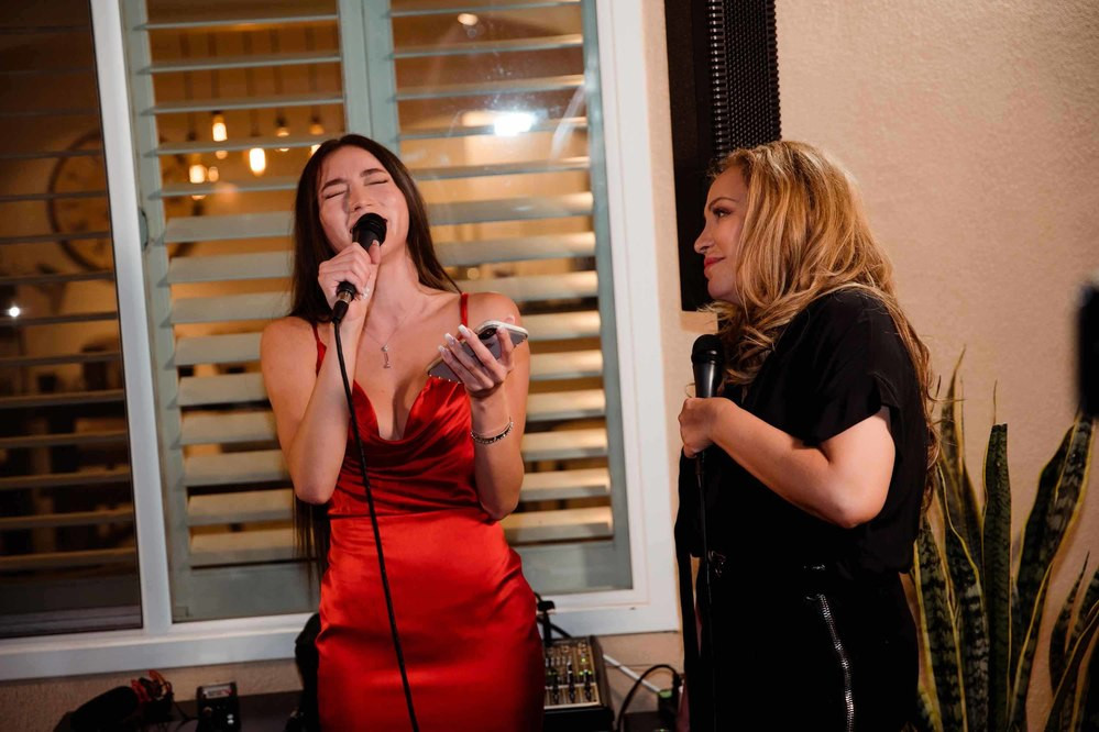 Hiện tại, Isabella Quỳnh Tiên Hồ là sinh viên năm cuối ngành điều dưỡng tại một trường đại học ở bang California, Mỹ. Được biết, con gái của ca sĩ Thanh Hà là một sinh viên giỏi tại trường.