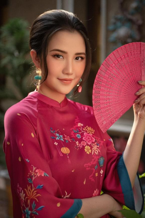 Nếu như thời còn yêu, Phan Thành thường xuyên nói lời ngọt ngào dành cho Primmy Trương trên mạng xã hội thì sau khi kết hôn, doanh nhân kiệm lời hơn nhưng anh vẫn luôn dành sự quan tâm và yêu thương cho vợ con.