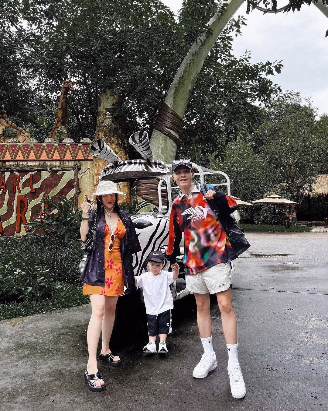 Gia đình Joyce Phạm cùng đi Phú Quốc.