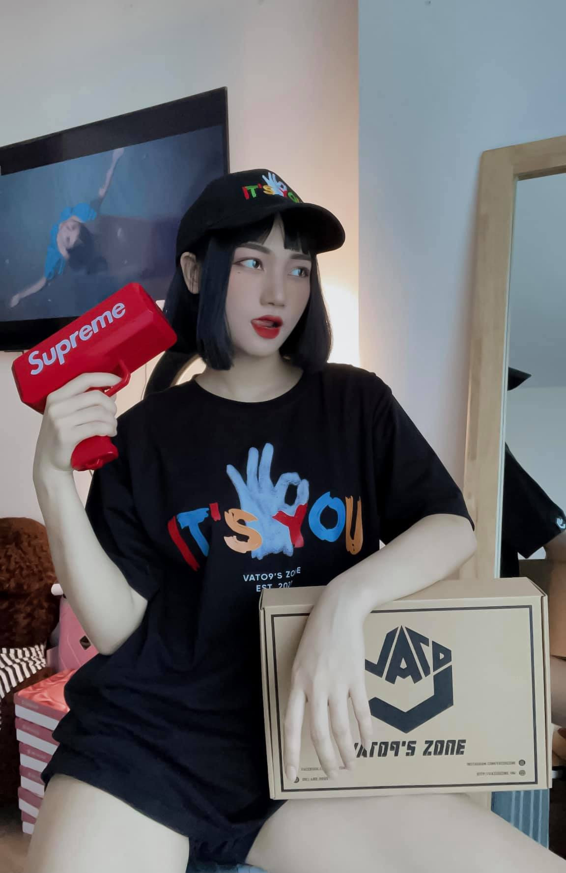 Với Dạ Thảo, mặc hở nhưng không phản cảm nghĩa là mặc quyến rũ đúng thời điểm, hợp hoàn cảnh, mặc hở mà không quá đà, vẫn có được phong cách đặc trưng thì cũng là nghệ thuật. Cô gọi đó là "quyến rũ sạch".