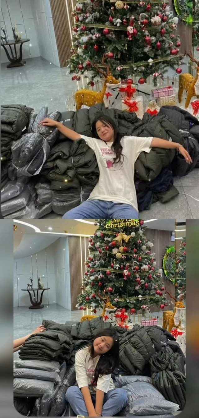 Có thể thấy cô bé đang dần hiểu chuyện hơn, đã biết suy nghĩ và giúp đỡ cho những người xung quanh. Đây cũng là một trong những lý do mà dân tình yêu mến em.