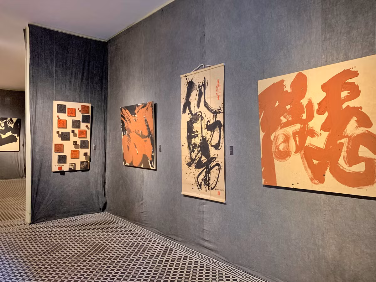 Từng góc trong không gian văn hoá được trưng bày tại địa điểm 22 Hàng Buồm đều có thể là background sáng giá để các bạn trẻ chụp ảnh sống ảo.