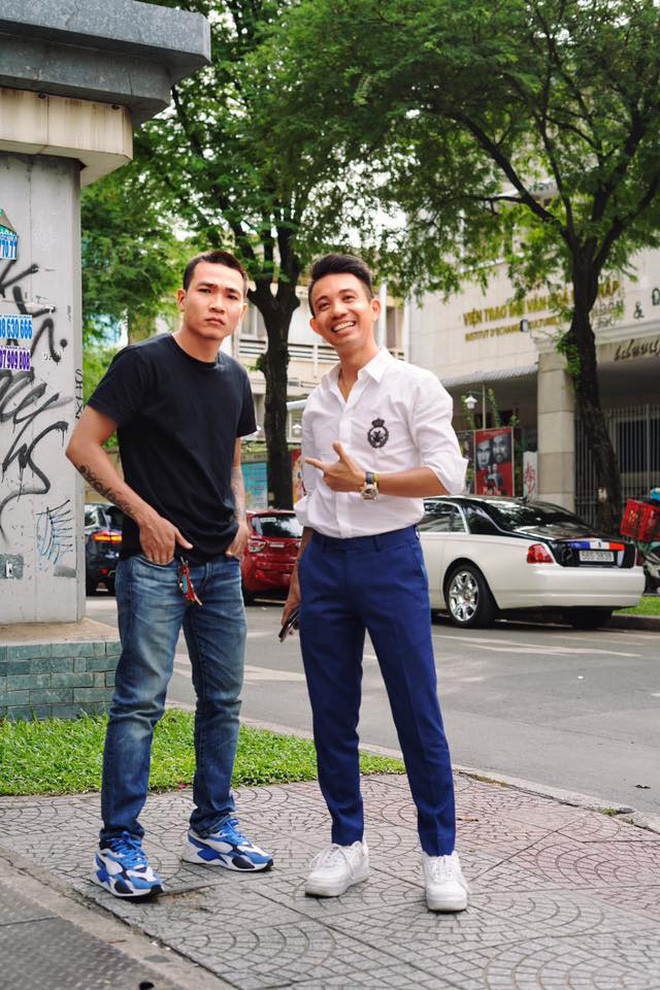 Câu chuyện tình bạn giữa đại gia Minh Nhựa và "lão đại" của Rap Việt - Wowy là điều từng được nhiều nhắc tới. Ngoài việc tương tác với nhau trên trang cá nhân, 2 nhân vật này cũng khoe những khoảnh khắc gặp gỡ nhau ngoài đời.