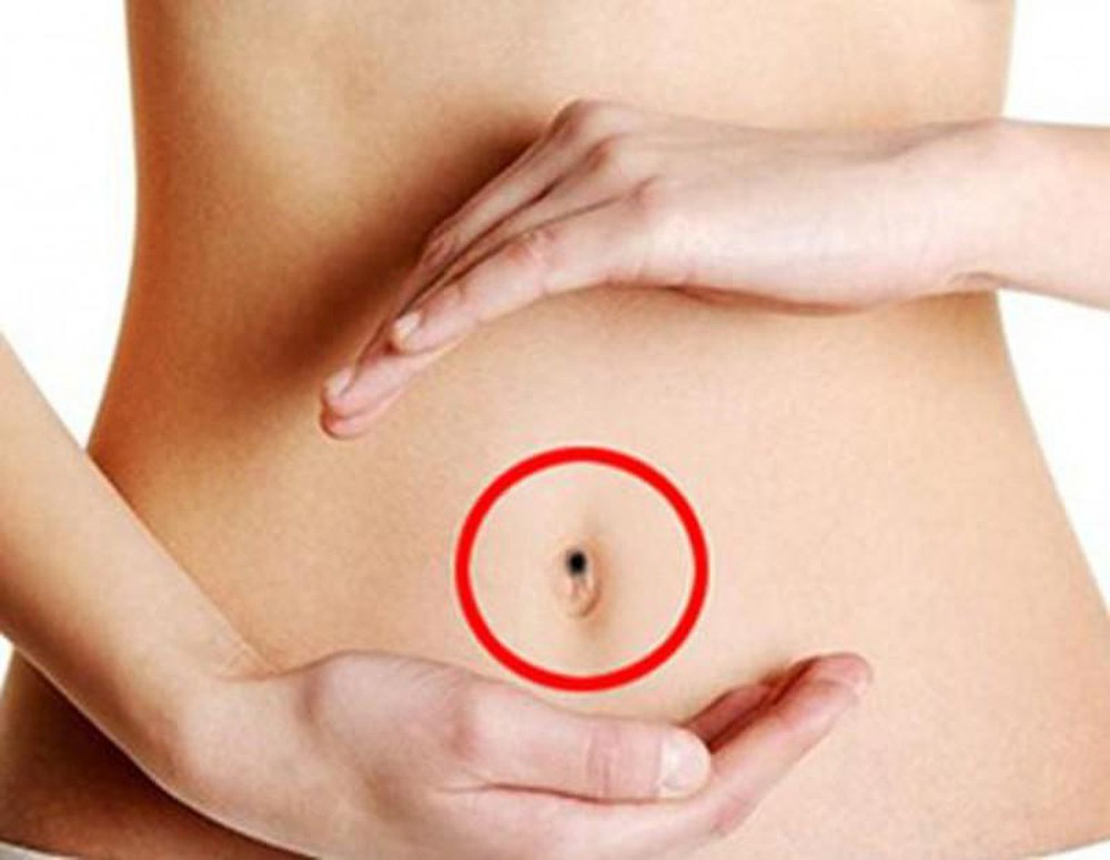 Nốt ruồi ở rốn 'đoán' vận mệnh tương lai 'chuẩn chỉ' Not ruoi o ron 'doan' van menh tuong lai 'chuan chi'