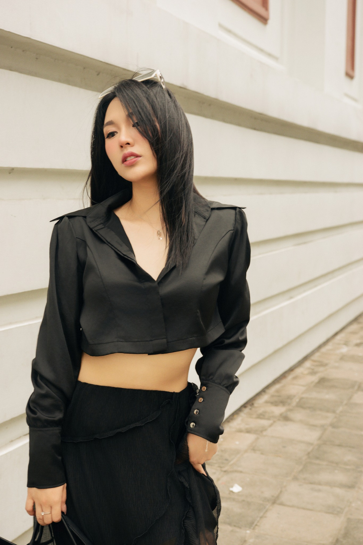 Trên trang cá nhân, cô gái 24 tuổi đăng tải nhiều hình ảnh đời thường lẫn đi diễn. Phong thái tự tin, ngoại hình quyến rũ, xinh đẹp của Bích Trâm nhận được nhiều lời khen từ khán giả.