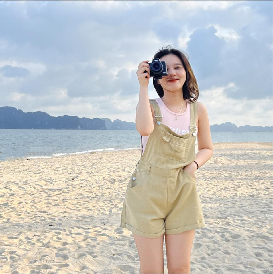 Khi được hỏi về công việc nhà sáng tạo nội dung trên nền tảng Tiktok, Hoa Mỹ chia sẻ rằng: “Thật ra cũng khá là tình cờ, ban đầu mình chỉ chơi Tiktok cho vui, sau đó bỗng nhiên có một video được lên xu hướng, lúc đó mình bắt đầu thấy tự tin về những điều mình làm có thể tạo nên thành quả và mình bắt đầu nghiêm túc với việc tạo những nội dung sáng tạo, bắt kịp xu hướng sau đó được mọi người biết đến. Mình rất vui vì điều đó! ”