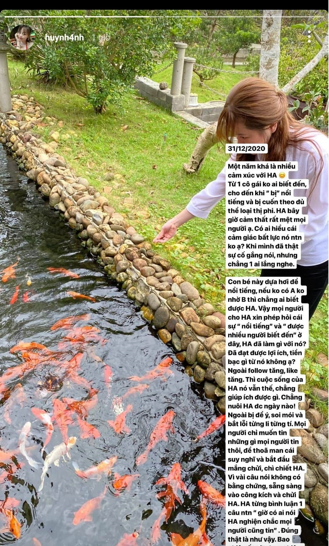 Còn với Huỳnh Anh, cô nàng nhìn lại 2020 bằng câu từ khá dài. Cô nàng nói về những gì đã diễn ra với mình và đưa ra lời giải thích.