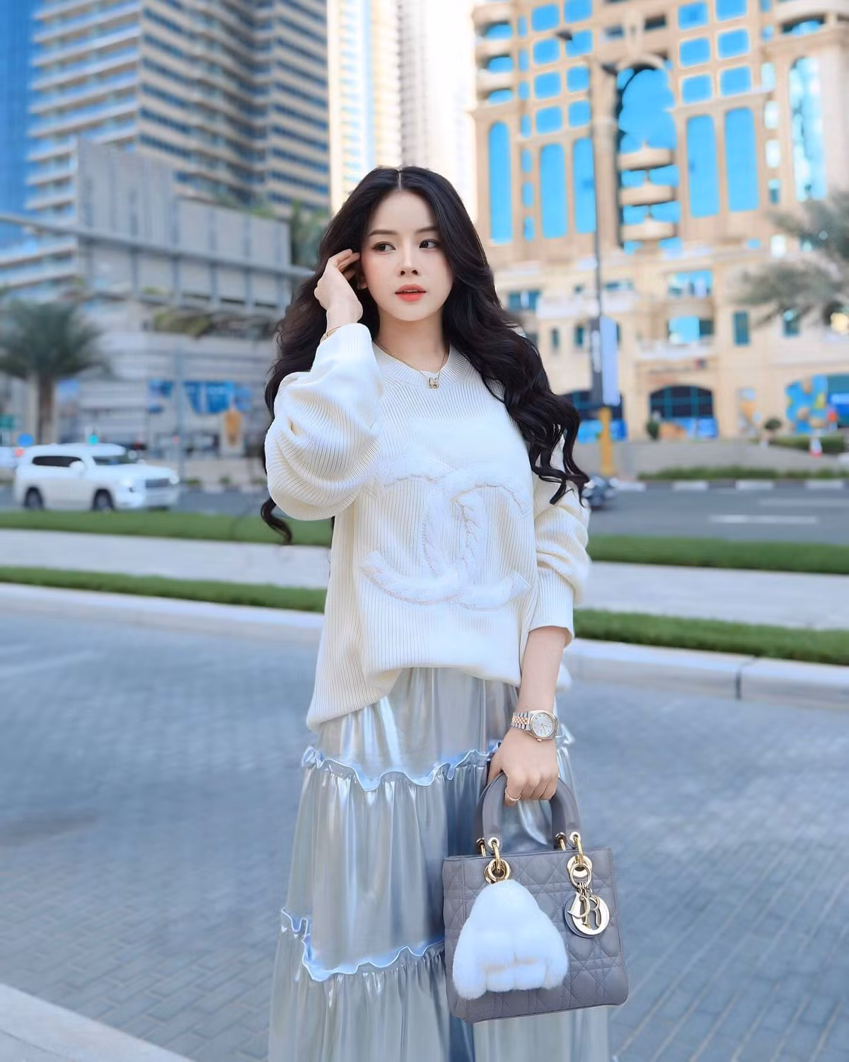 Hậu chia tay, Mie tất bật chạy show, làm việc năng suất 3 ngày di chuyển qua 5 tỉnh thành. Những hình ảnh về công việc được Mie thường xuyên cập nhật trên trang cá nhân.