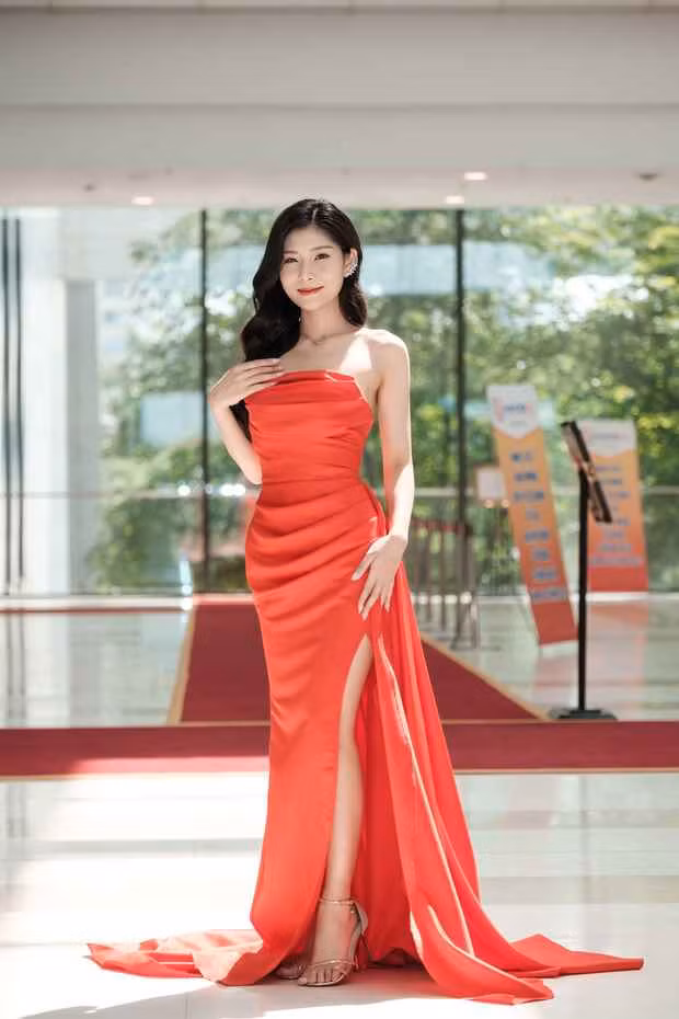 4 năm đại học Khánh An luôn được nhận học bổng và bằng khen sinh viên giỏi đến từ Học viện Báo chí và Tuyên truyền. Nhận bằng khen từ về thành tích xuất sắc trong công tác Đoàn và trong trào thanh niên từ Đoàn Học viện Báo chí và Tuyên truyền.