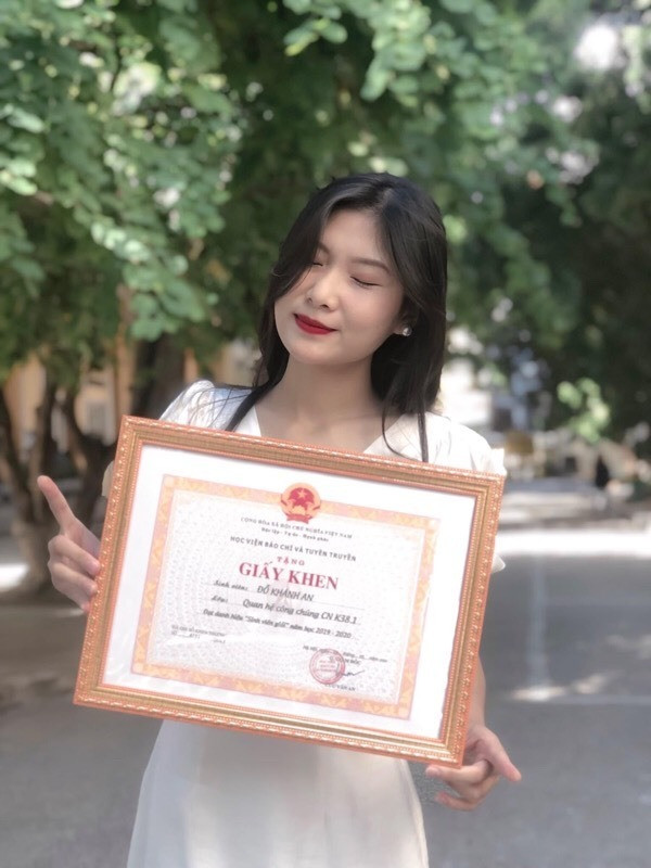 Với Khánh An, tốt hơn hết là hãy luôn coi những chuyện không may xảy ra đều là chuyện đã qua, quan trọng là cách mình ứng xử với những thứ sắp xảy đến, vì quá khứ thì đâu thay đổi được, nhưng tương lai thì lại khác.