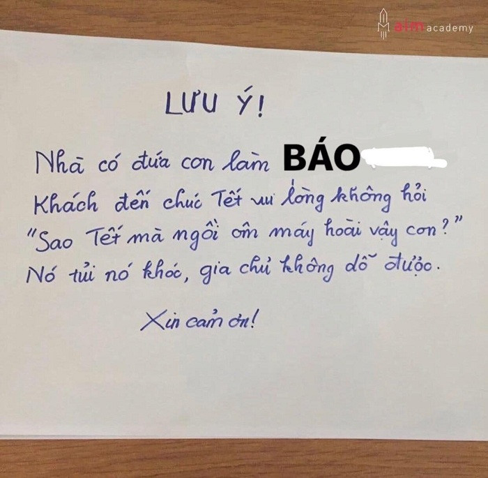 Cùng nhìn thêm những tấm biển lưu ý khách đến chúc tết được dân tình đăng tải.