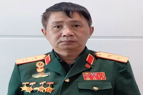 Kiem soat quan su phat hien 2 ke mao danh trung tuong, dai uy quan doi