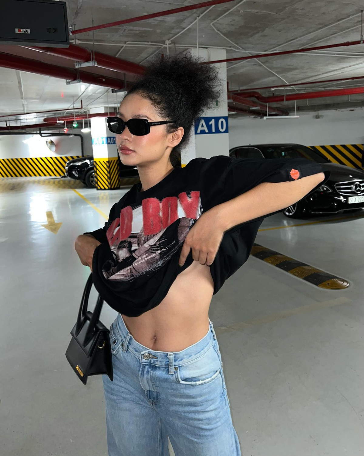 Vì vậy mà mỗi khoảnh khắc được Như Mỹ đăng tải, cư dân mạng đều phải trầm trồ cả về sắc vóc lẫn thần thái.