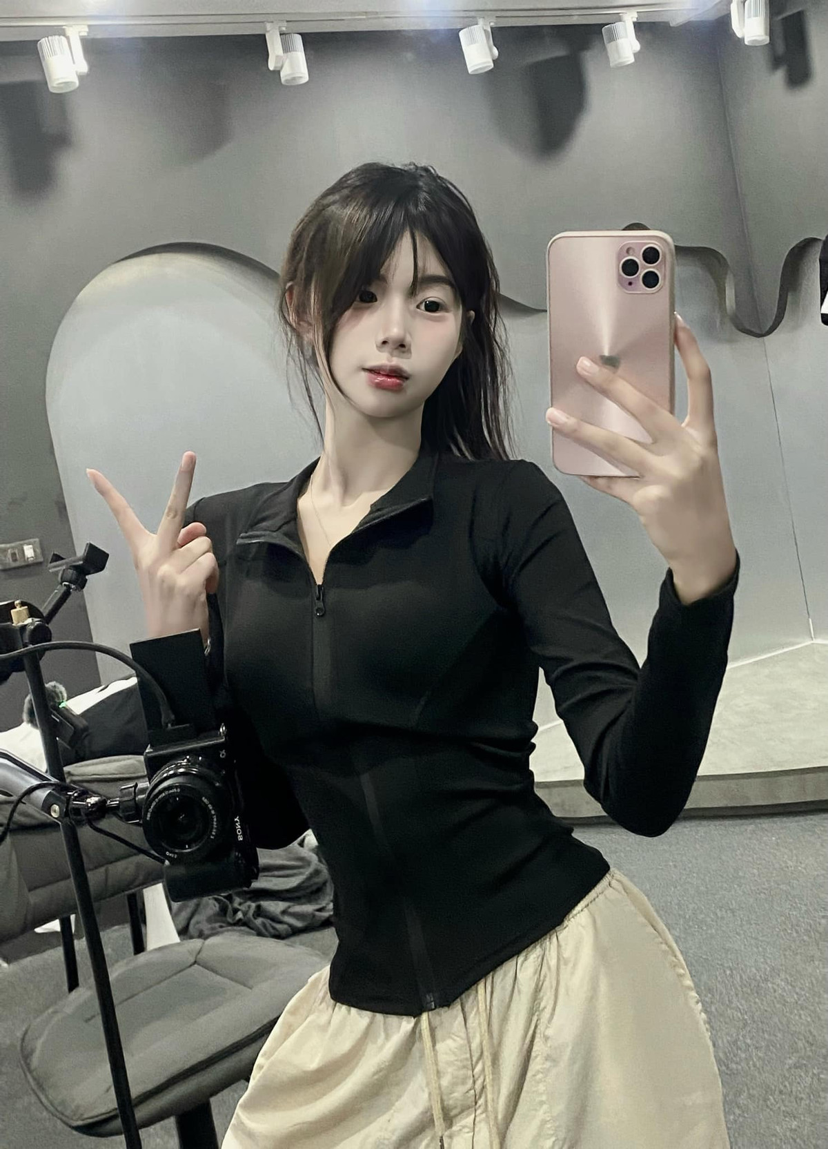 Hiện tại, Mỹ Lệ dành thời gian tập trung phát triển sự nghiệp cá nhân ở Hà Nội.