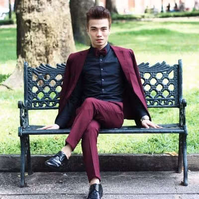 Nếu có người trêu ghẹo, cho rằng đây lại là chiêu trò comeback cõi mạng "câu fame" của Kenny Sang thì lại có người tin là thật, đề nghị thảm họa mạng này nên kể rõ hơn để mọi người cùng biết.