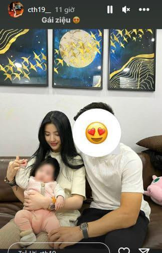 Nhưng cách xưng hô "vợ - chồng" của Quang Hải và Chu Thanh Huyền mới đây được netizen "hóng" được cũng gây chú ý.