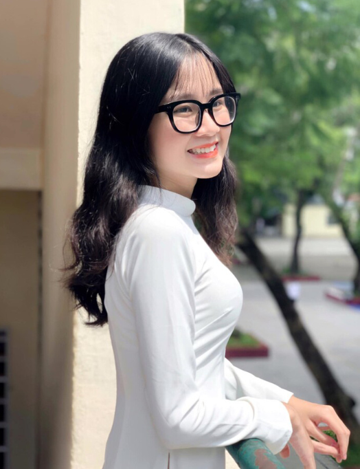 Tìm hiểu thêm, Trà My hiện đang là học sinh của trường THPT Hùng Vương, thành phố Hồ Chí Minh.