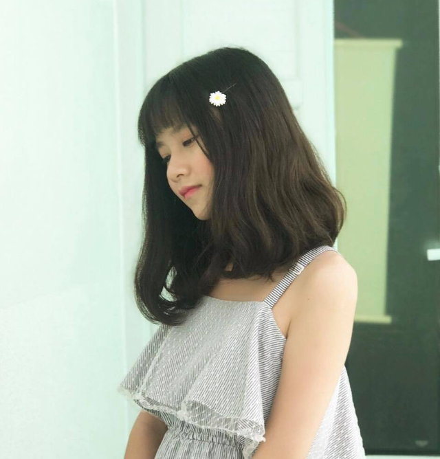 Còn trên Facebook, Trà My cũng liên tục "thả thính" và có được lượng tương tác đáng kể.