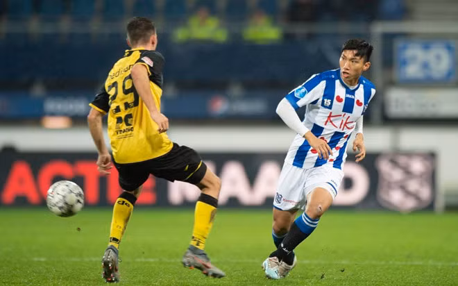 Sau khi Đoàn Văn Hậu sang Hà Lan tập luyện, thi đấu cho SC Heerenveen nhiều NHM bóng đá nghĩ ra viễn cảnh vô cùng lạc quan và mong chờ một ngày, một cầu thủ Việt Nam ra sân thi đấu chính thức ở giải đấu có tiếng tại châu Âu.
