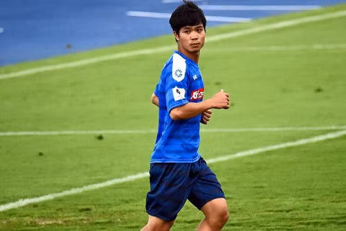 Trước khi rời Mito Hollyhock, Công Phượng gửi lời cảm ơn tới CLB Mito của Nhật cũng như người hâm mộ của đội bóng này vì những điều mà anh đã nhận được trong quãng thời gian thi đấu tại đây.