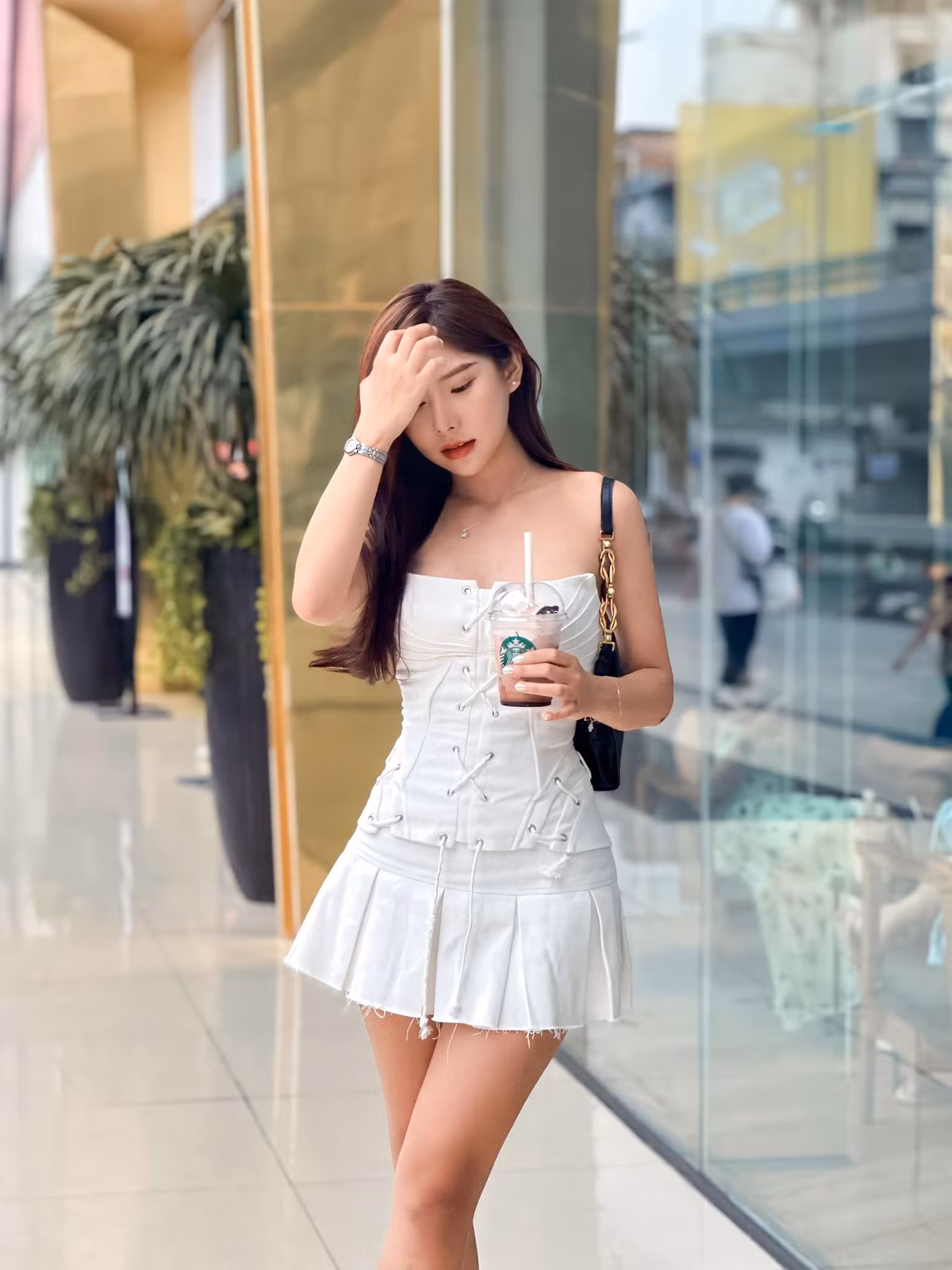 Khánh An trở thành MC truyền hình ngay từ khi chưa tốt nghiệp đại học. Cô có nhiều trải nghiệm thú vị với công việc này.