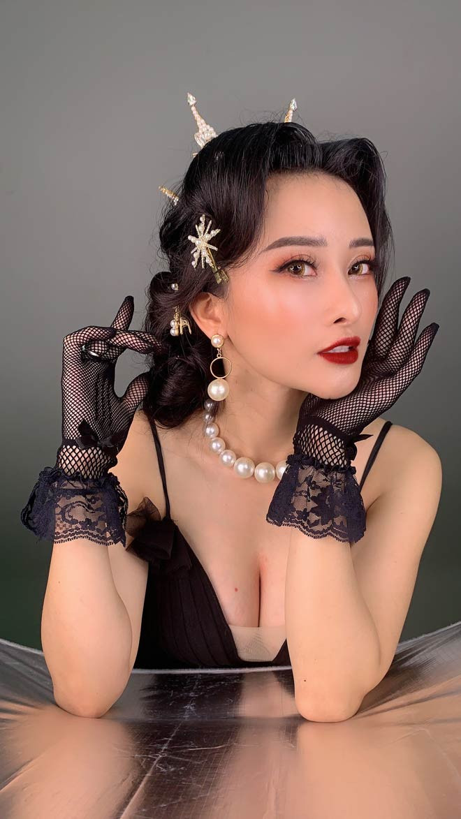 Thay đổi diện mạo, Thanh Loan cũng được bến đỗ hạnh phúc mới. Người chồng hiện tại của Loan tên Trung Lê, hơn cô 12 tuổi, là Việt Kiều Canada.