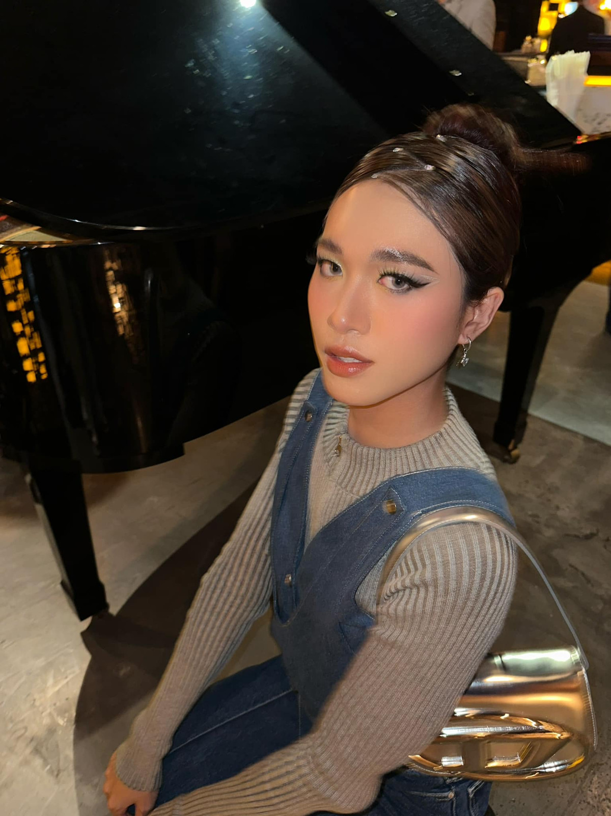 Chàng trai đẹp phi giới tính này cũng hi vọng sự cố gắng không ngừng nghỉ của mình sẽ được đông đảo mọi người đón nhận và ủng hộ.