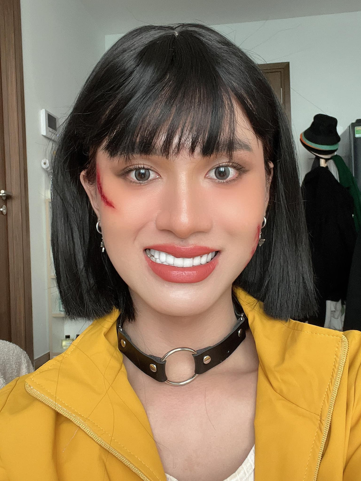 Từ lời rủ của một người bạn tham gia vào group Nghiện Make up, Linh nhận ra make up như “chân ái” của đời mình.