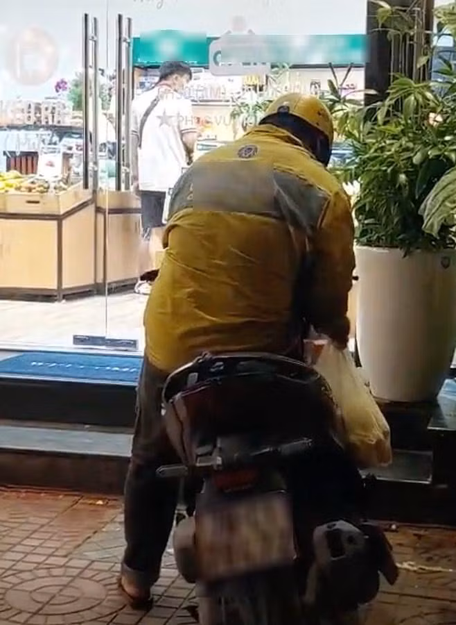 Ngay khi đăng tải, đoạn clip đã nhận về hàng loạt bình luận từ người xem.