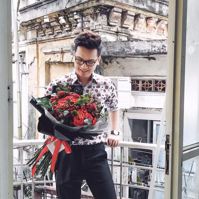 Theo tìm hiểu của PV, Hữu Trí được phân công dẫn dắt bản tin Tài Chính Kinh Doanh Và Tạp Chí Kinh Tế.