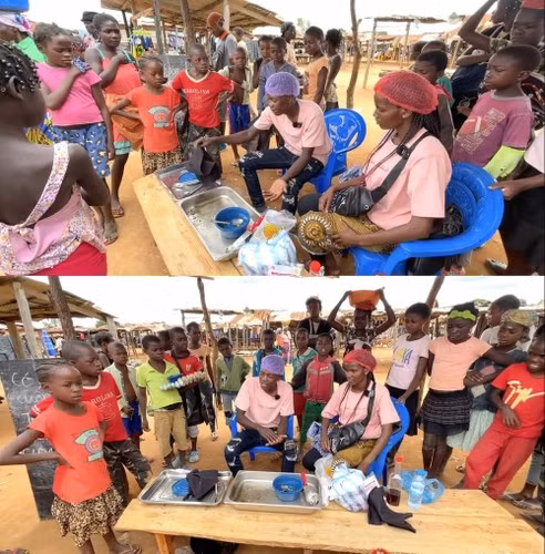 Cả một khay đầy chả lá lốt đã được Lindo bán hết một cách chóng vánh, người dân Angola tỏ ra vui mừng và thích thú khi được thưởng thức món ăn vừa là vừa ngon đến từ Việt Nam.