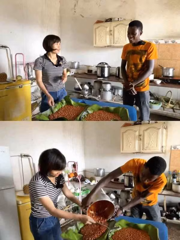 Trước đó, Lindo từng bày bán nhiều món ăn Việt Nam như bánh chuối, ngô nếp luộc, nước mía, chè đỗ đen. Gần đây nhất, anh chàng còn học tập cô giáo người Việt để làm món kẹo lạc.