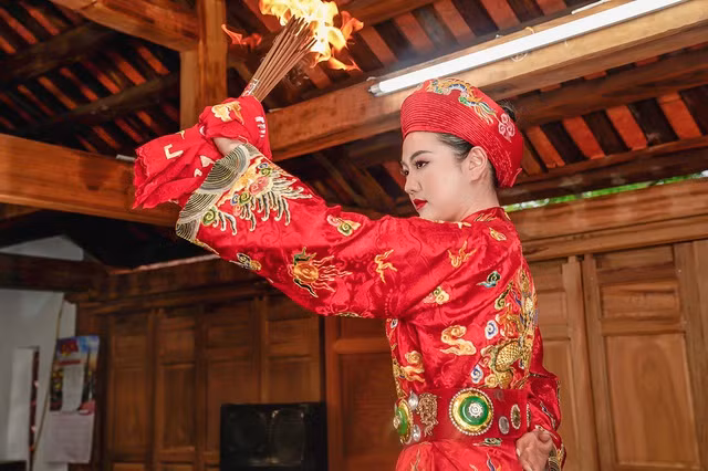 Bảo Ngọc tham gia tích cực các hoạt động kinh doanh đúng với đam mê của mình.