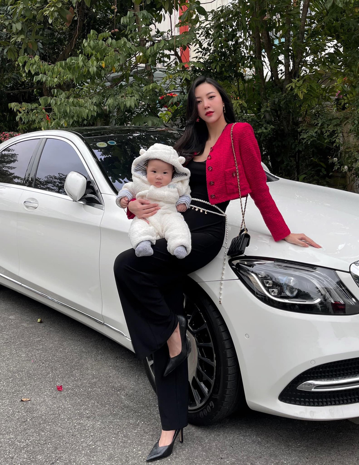 Tuy nhiên sau đó, vì nhiều lý do cá nhân nên Vũ Ngọc Châm đã nghỉ việc, chuyển hướng sang lĩnh vực giải trí.