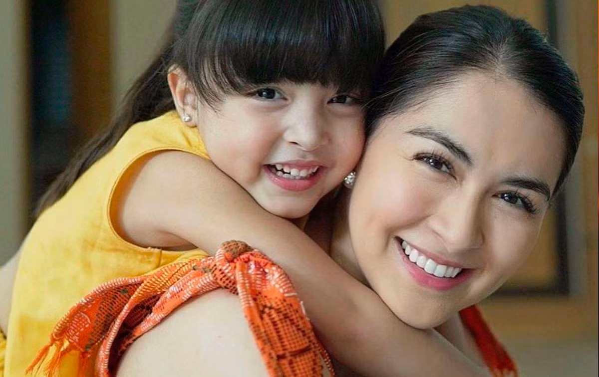 Thậm chí, báo chí tại Philippines còn gọi con gái đầu lòng của Marian Rivera là “em bé hoàng gia” của showbiz.