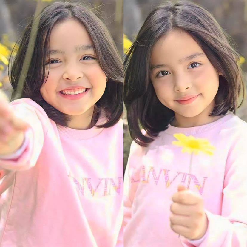 Với đôi mắt cùng khuôn miệng y như đúc, Zia được dự đoán sẽ trở thành mỹ nhân không kém gì Marian Rivera. Tờ The Manila Times từng dành lời khen cho vẻ ngoài “xinh như thiên thần” của tiểu mỹ nhân này và dự đoán cô bé sẽ là Hoa hậu Philippines tương lai.