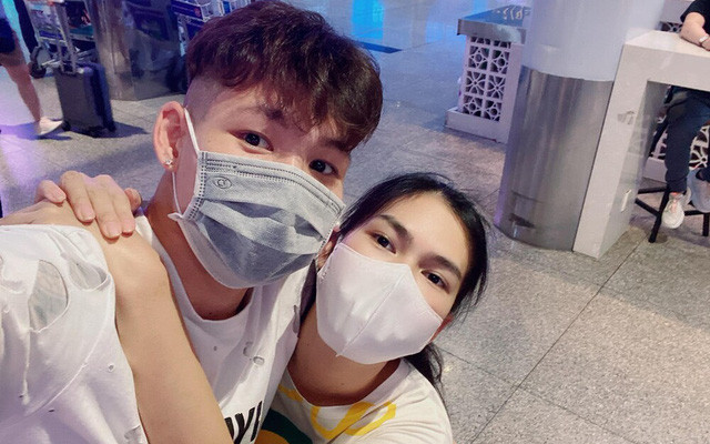Động thái lạ của nam cầu thủ khiến nhiều người không khỏi thắc mắc vậy cặp đôi Quang Vinh và Ngọc Trinh liệu đã đường ai nấy đi?