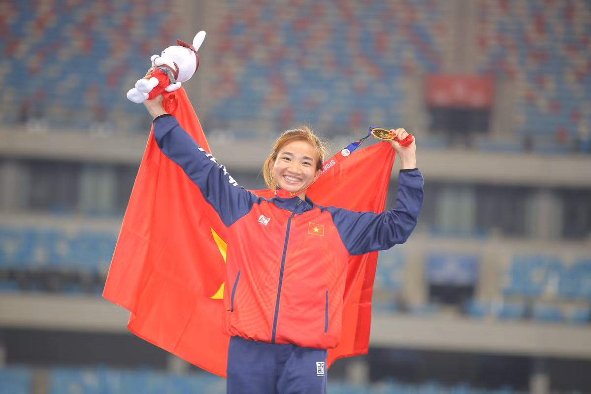 Tu Nguyen Thi Oanh… thay luong van dong vien Viet Nam thap co nao?