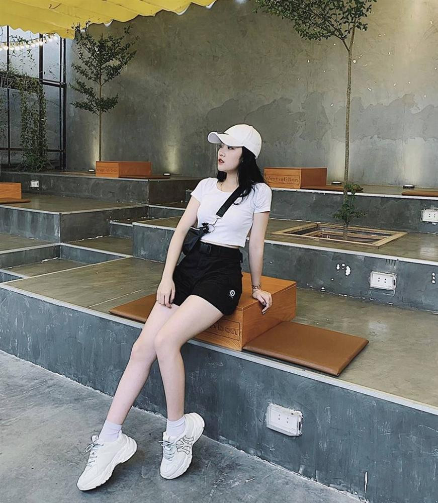 Vì cùng quê nên Việt Hoàng và Hoàng Anh Ốc chơi khá thân với nhau, cũng thường xuyên chia sẻ ảnh tụ tập.